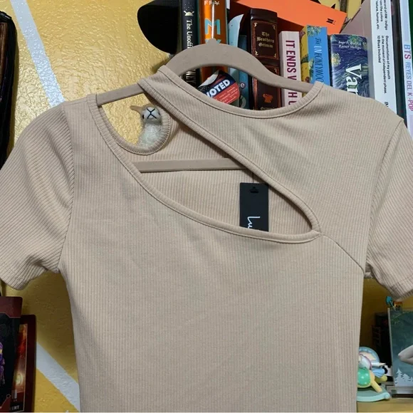 NWT Lulus Slice of Life Beige Ribbed Asymmetrical Cutout Mini Dress Size Small - Picture 6 of 8